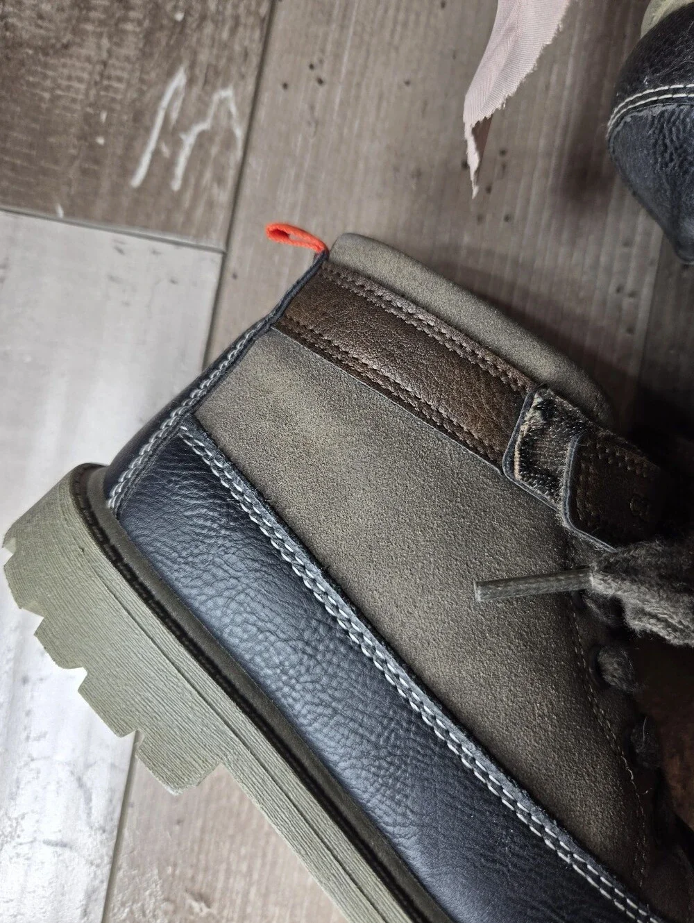 Carter’s Boys Size 12 Ronald Beige & Black Outdoor Boots